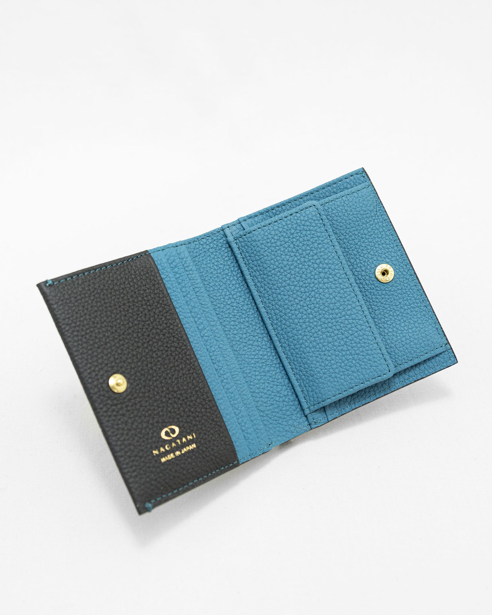 ÉCLAT [BLACK×OCEAN BLUE] ｜日本製の本革バッグ・財布｜NAGATANI 