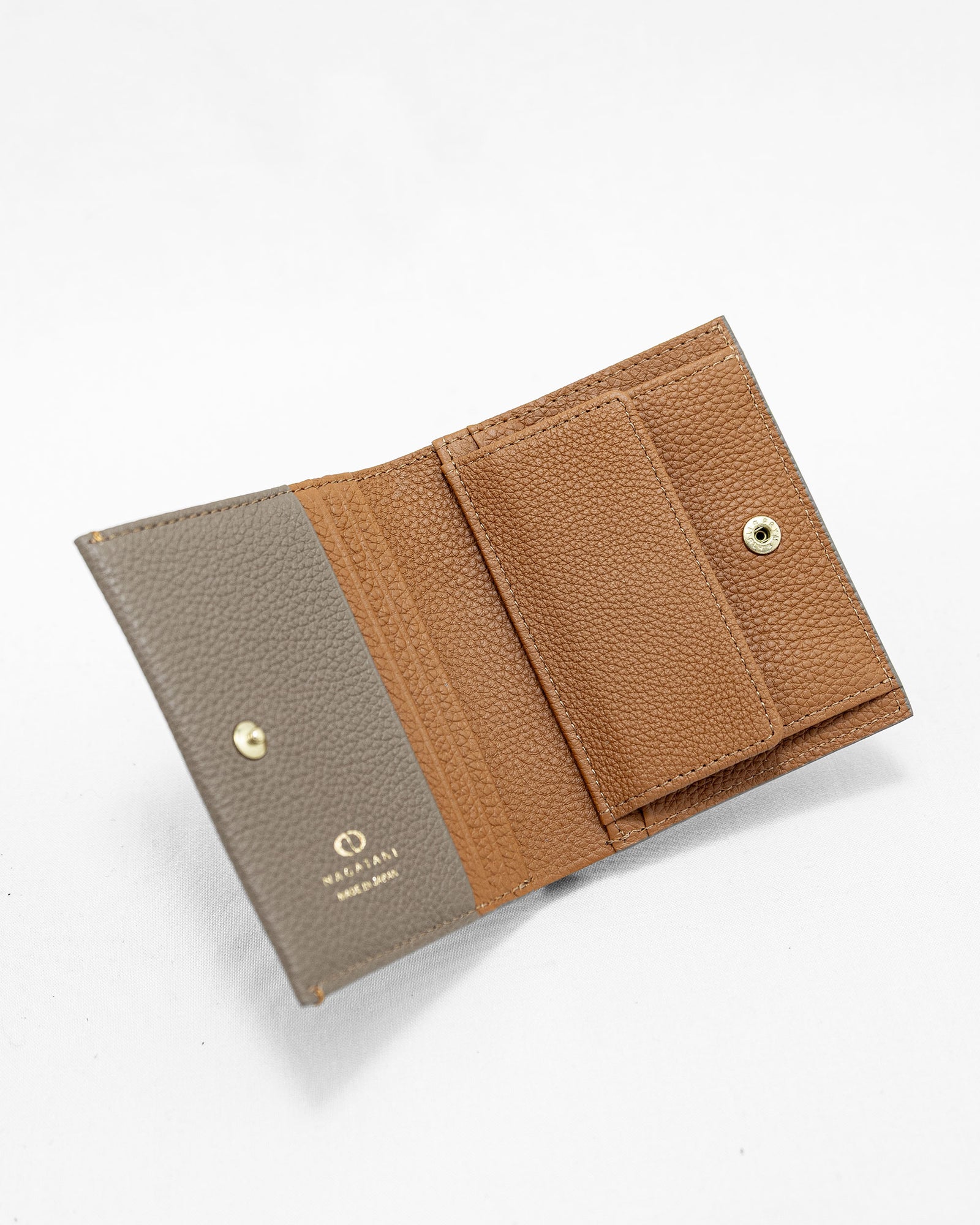 ÉCLAT [OAK×CAMEL] ｜日本製の本革バッグ・財布｜NAGATANI（ナガタニ