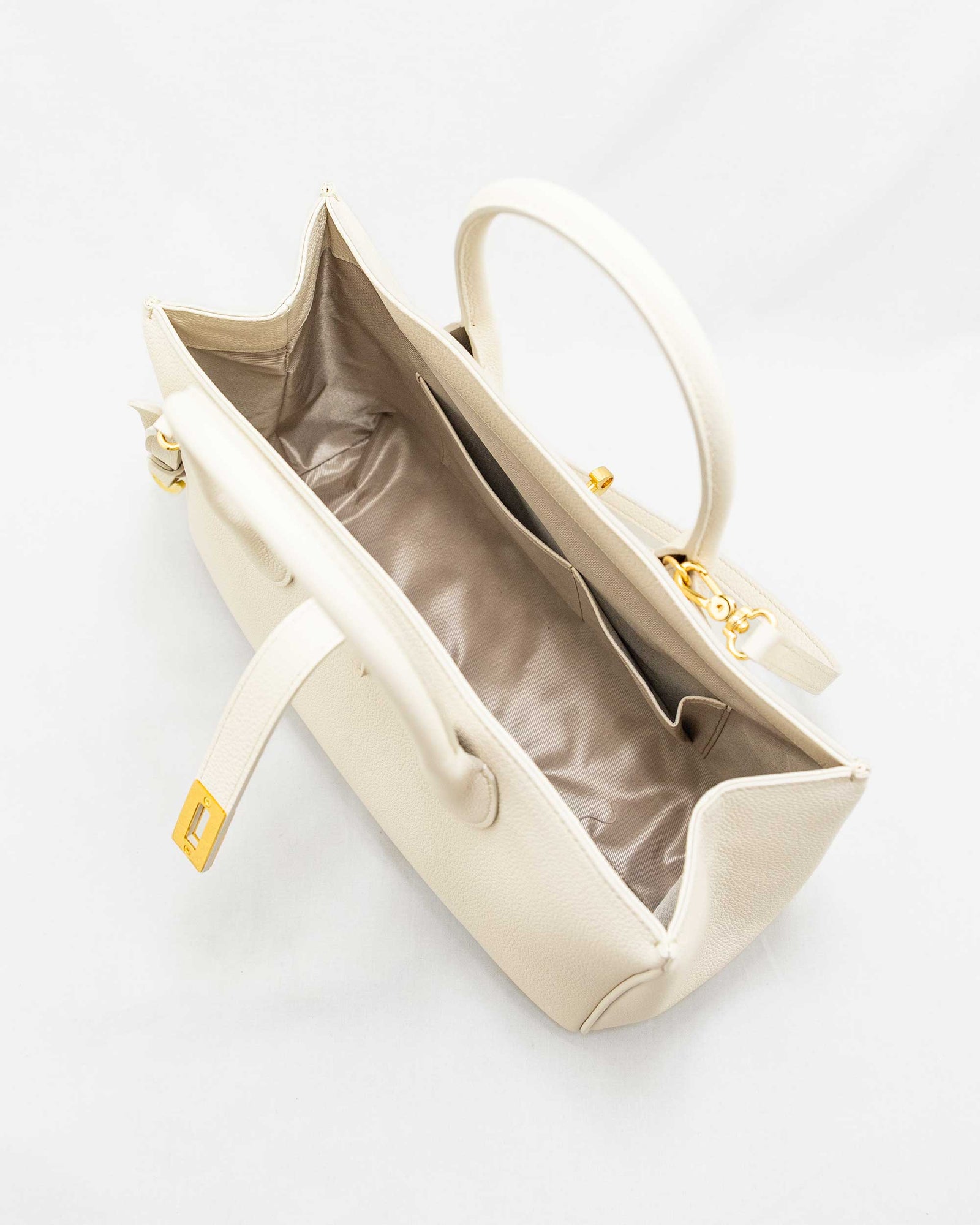 【新品未使用タグ付き】Na.e ナエ ハンドメイド ウールジレ ELIANE [ECRU] ｜日本製の本革バッグ・財布｜NAGATANI（ナガタニ）公式