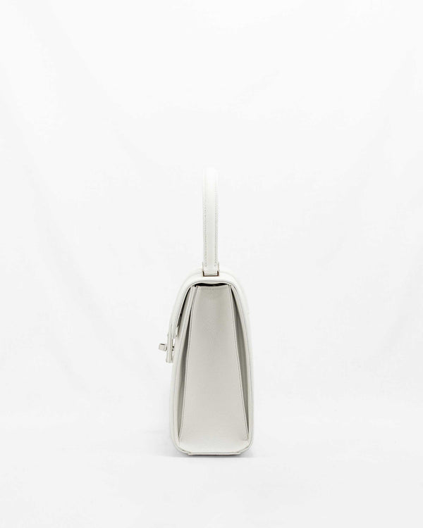 M+ [WHITE]