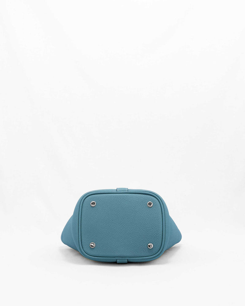 M.N [OCEAN BLUE]