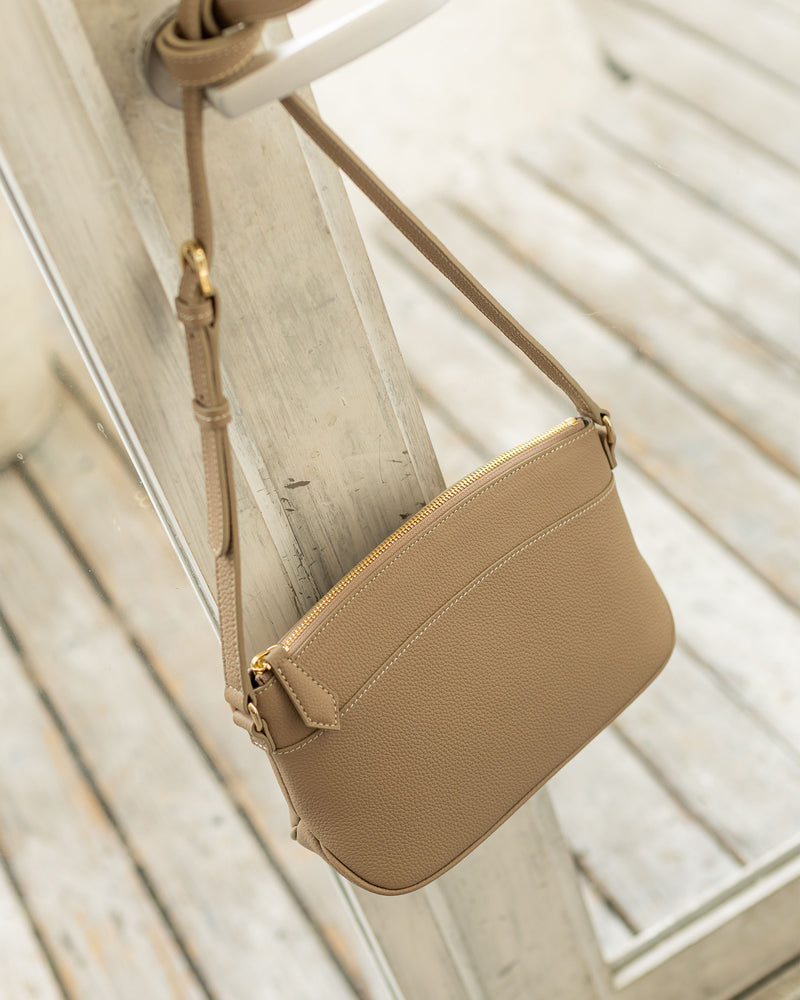 NINA [BEIGE] ｜日本製の本革バッグ・財布｜NAGATANI（ナガタニ）公式