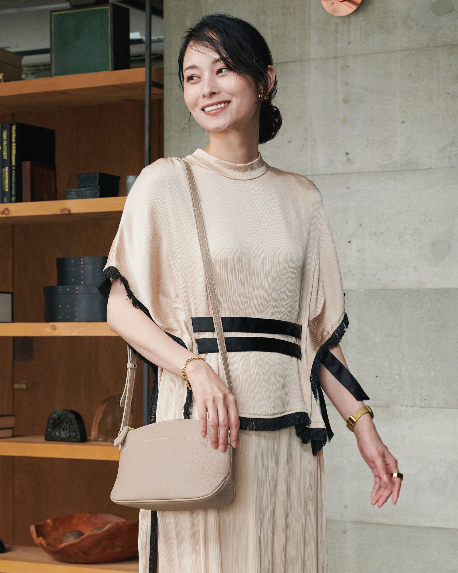 NINA [BLACK] ｜日本製の本革バッグ・財布｜NAGATANI（ナガタニ）公式