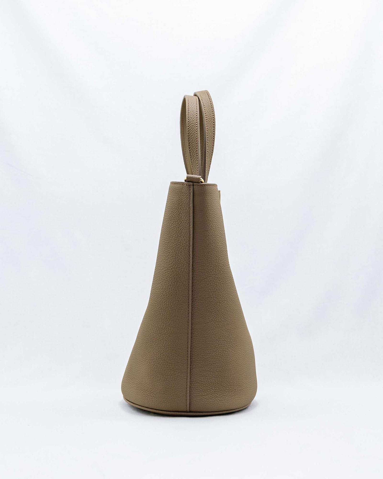 PIPPA [OAK] ｜日本製の本革バッグ・財布｜NAGATANI（ナガタニ）公式