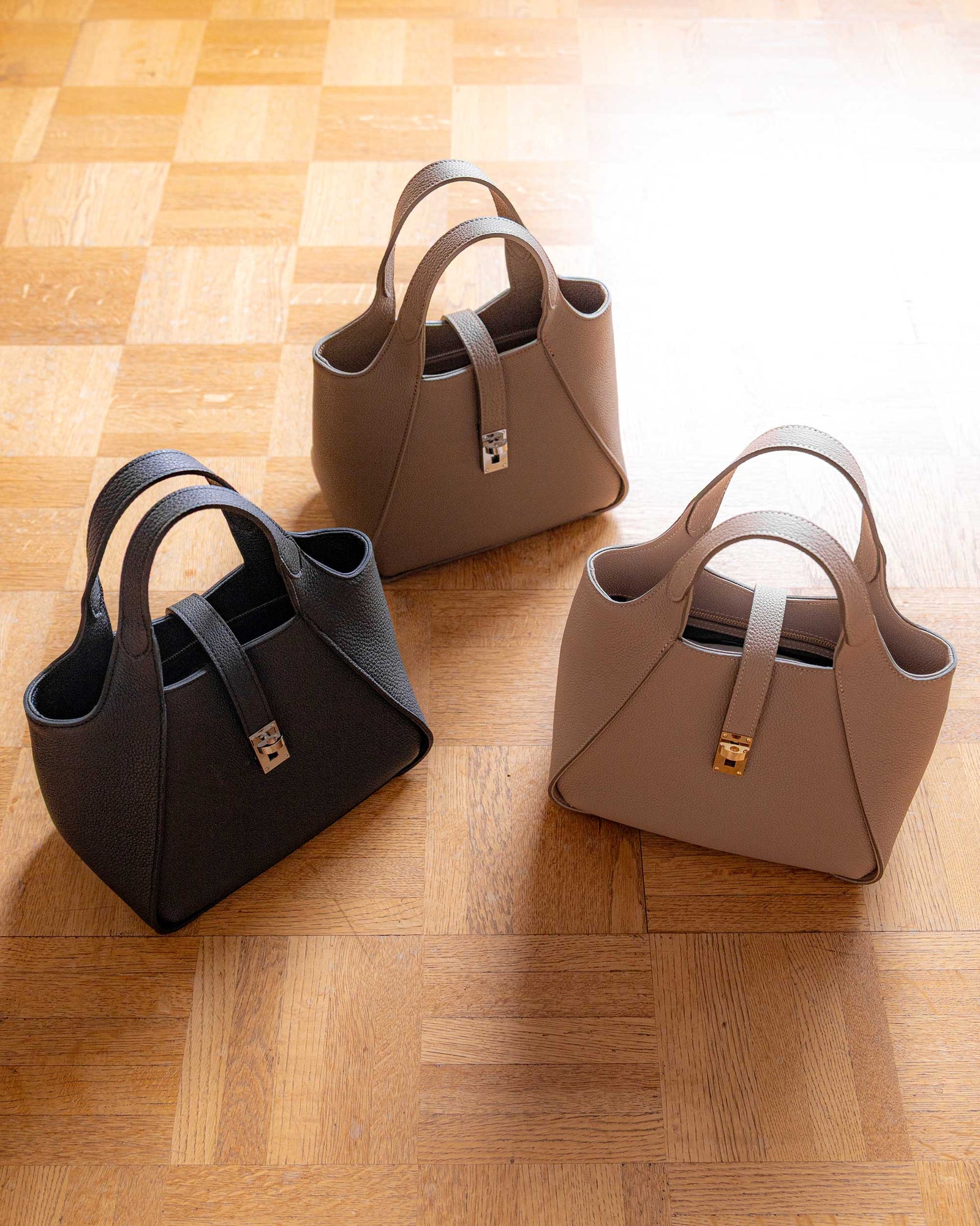 ROSA [BEIGE] ｜日本製の本革バッグ・財布｜NAGATANI（ナガタニ）公式