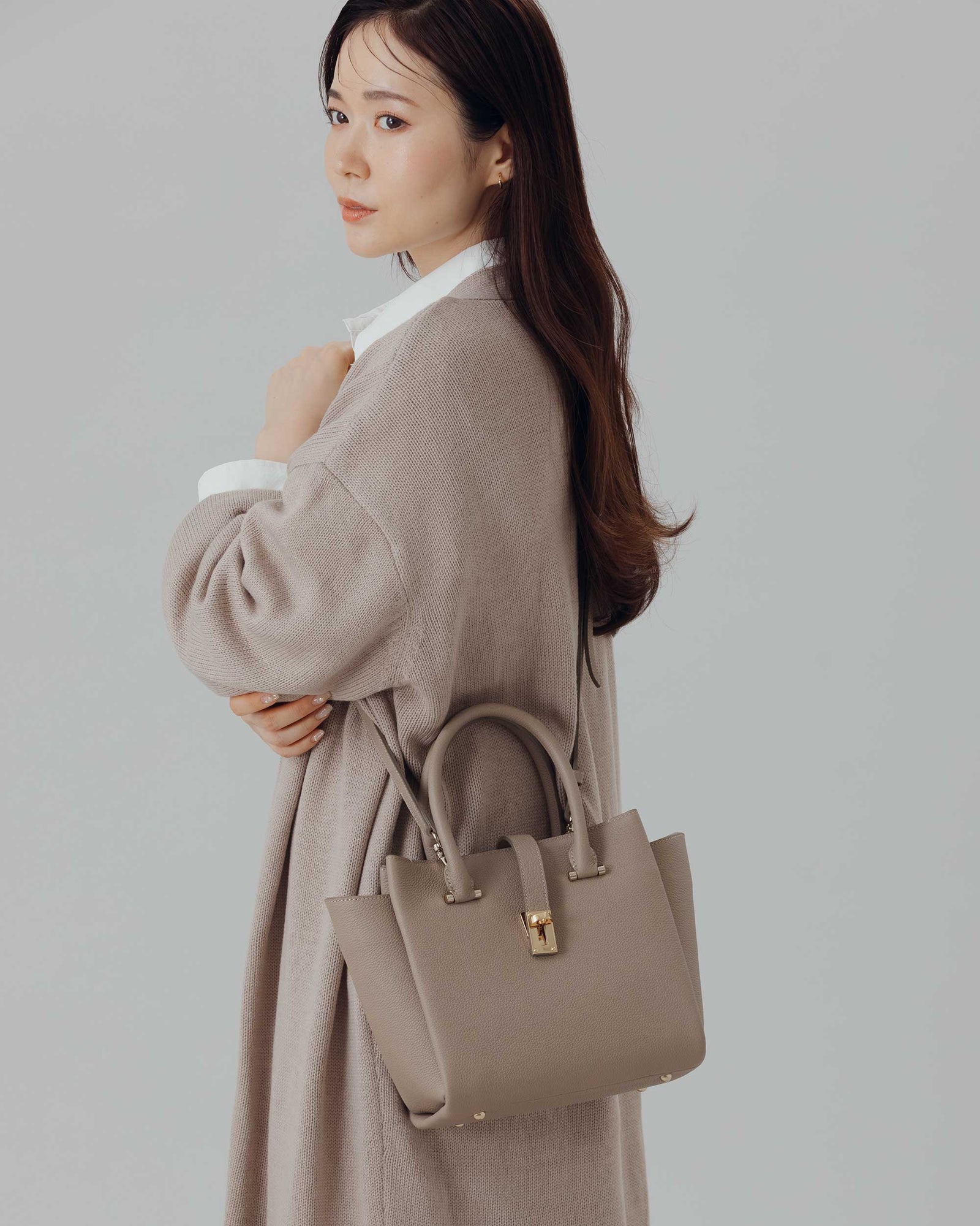 SARAH [BLACK] ｜日本製の本革バッグ・財布｜NAGATANI（ナガタニ）公式