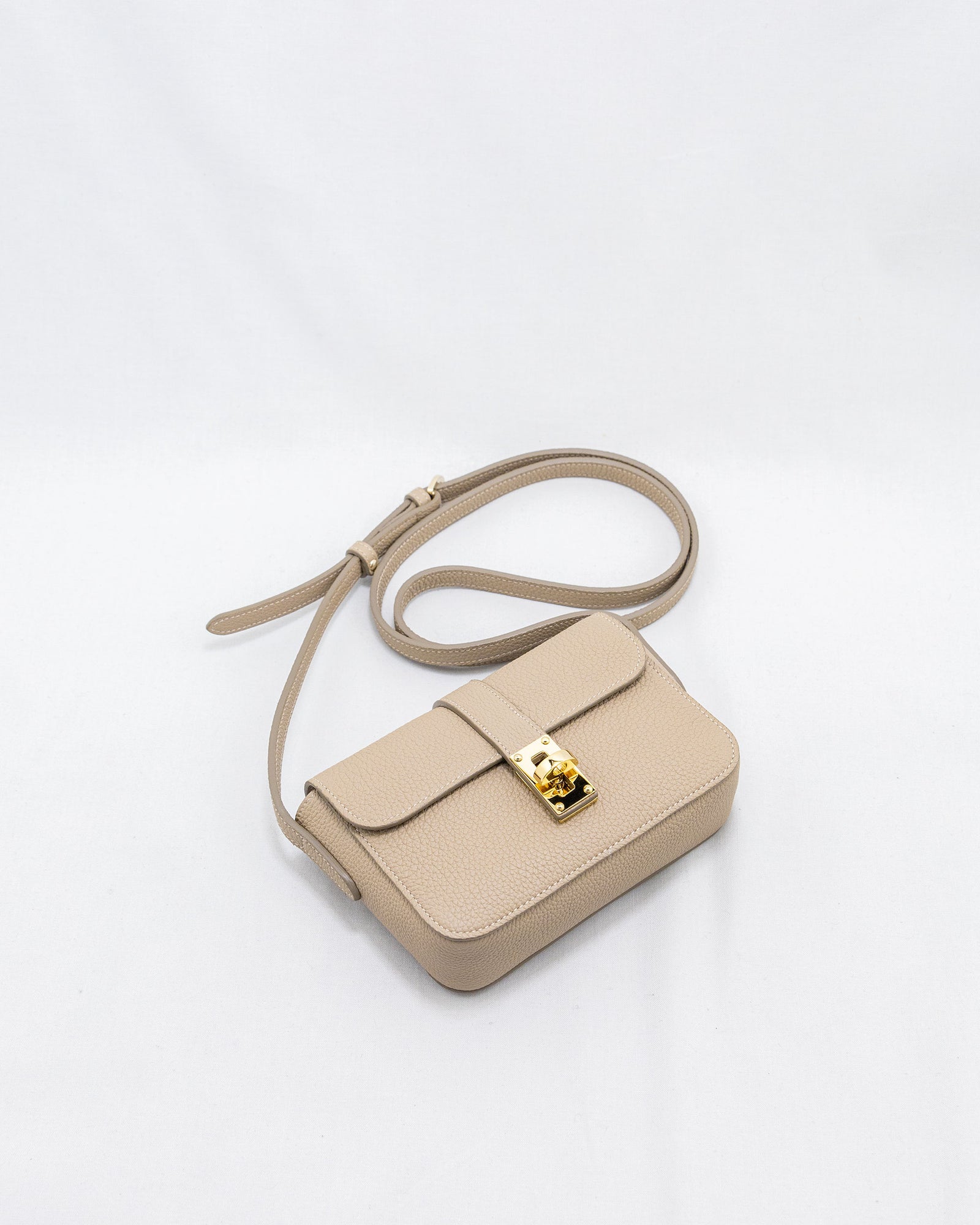 jolie_2000x2500_beige_4_1600x.