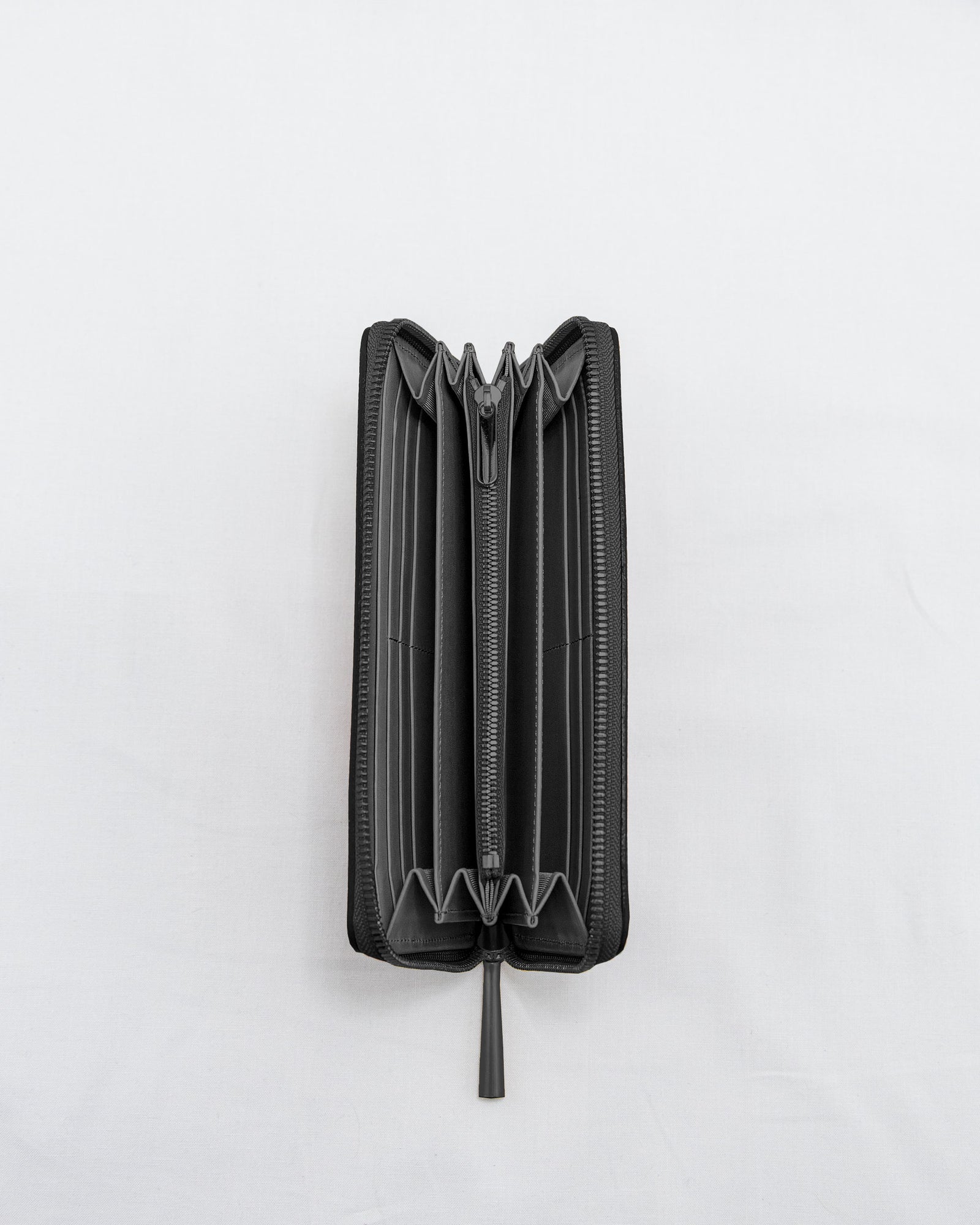 SAHO [BLACK×BLACK] ｜日本製の本革バッグ・財布｜NAGATANI