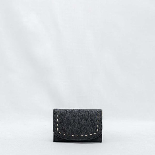 tan napori様 コロンとしたフォルムを活かしたフェミニンなバッグ ｜日本製の本革